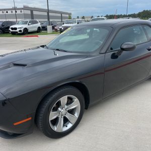 DODGE CHALLENGER SXT - 2