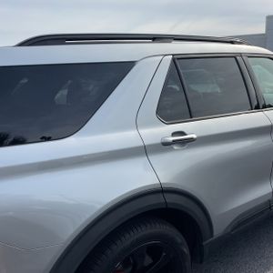 FORD EXPLORER ST - 9