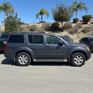2012 Nissan PATHFINDER SV 照片 10