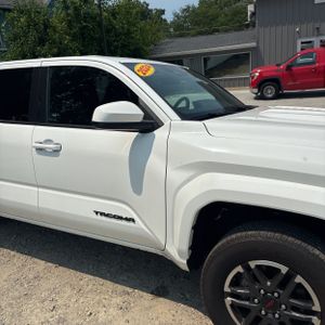 صورة مصغرة 13 لـ 2024 Toyota TACOMA TRD SPORT