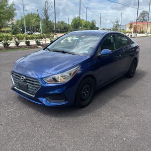 HYUNDAI ACCENT SE - 1