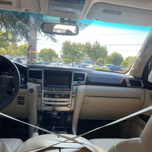 2015 Lexus LX 570 BASE — фото 37