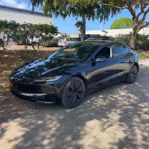 TESLA MODEL 3 LONG RANGE - 1