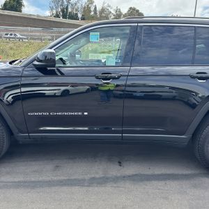 JEEP GRAND CHEROKEE LAREDO - 4