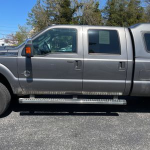Ford F-250 Super Duty XLT - 4