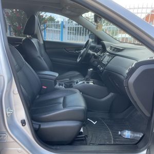 2017 Nissan ROGUE SL — миниатюра 33