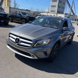 MERCEDES-BENZ GLA - 1