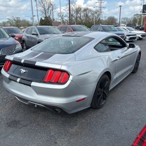 FORD MUSTANG ECOBOOST PREMIUM - 8