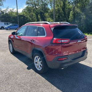 2017 JEEP CHEROKEE LATITUDE photo 5