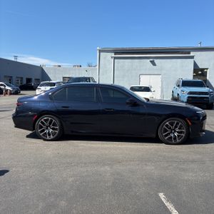 BMW 7-SERIES 740I - 10