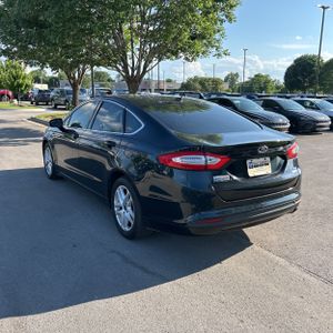 FORD FUSION SE - 5