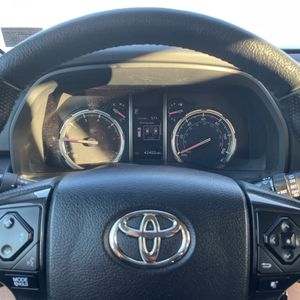 صورة مصغرة 43 لـ 2023 Toyota 4RUNNER TRD PRO