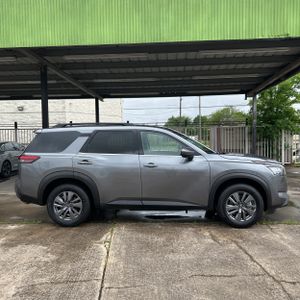 NISSAN PATHFINDER SV - 10