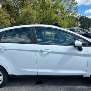 2015 FORD FIESTA S — фото 11