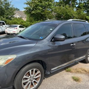 2014 Nissan PATHFINDER S 照片 2