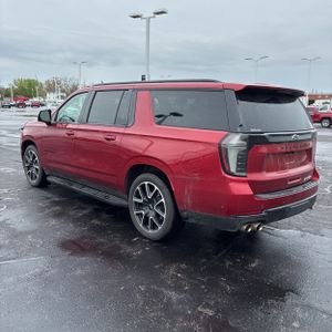 CHEVROLET SUBURBAN RST - 5