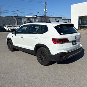 VOLKSWAGEN TAOS S 4MOTION - 5