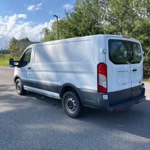 FORD TRANSIT 150 - 5