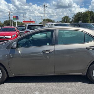 2018 Toyota COROLLA LE — фото 4