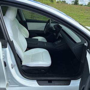 صورة مصغرة 32 لـ 2025 Tesla MODEL 3 LONG RANGE