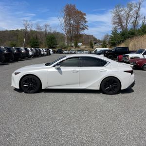 LEXUS IS 300 BASE - 3