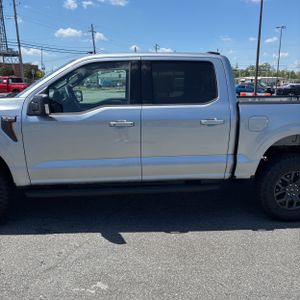 FORD F-150 TREMOR - 4