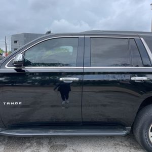 CHEVROLET TAHOE LS - 4