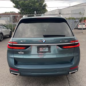 صورة 7 لـ 2023 BMW X7 XDRIVE40I