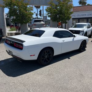 DODGE CHALLENGER GT - 7