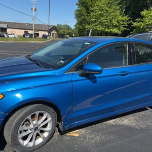 FORD FUSION SE - 2
