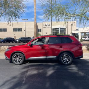 MITSUBISHI OUTLANDER SEL - 3