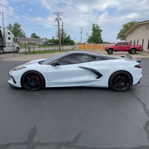 CHEVROLET CORVETTE STINGRAY - 3