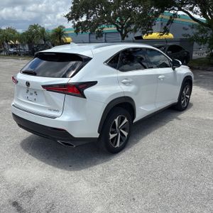 صورة 8 لـ 2021 Lexus NX 300 BASE