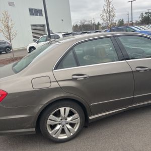 MERCEDES-BENZ E-CLASS - 9