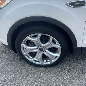 صورة مصغرة 15 لـ 2019 FORD ESCAPE TITANIUM