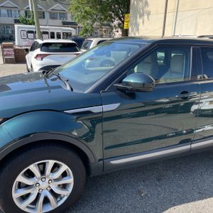 صورة 2 لـ 2017 LAND Rover RANGE ROVER EVOQUE SE