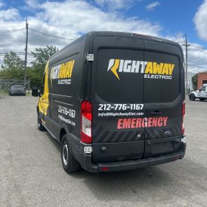 FORD TRANSIT 250 - 5