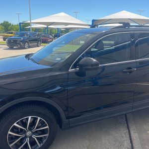 VOLKSWAGEN TIGUAN SE - 2