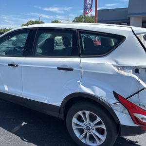 FORD ESCAPE S - 6