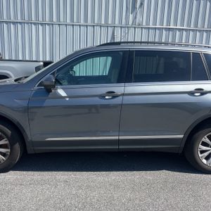 VOLKSWAGEN TIGUAN 2.0T SE 4MOTION - 4