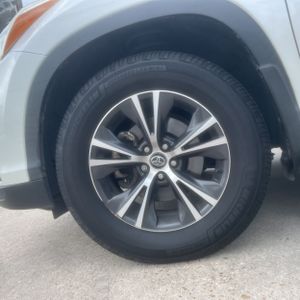 صورة 17 لـ 2016 Toyota HIGHLANDER XLE