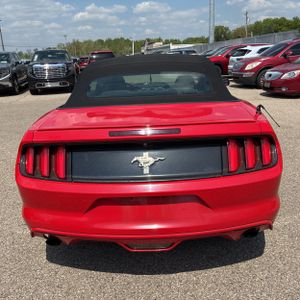 FORD MUSTANG V6 - 7