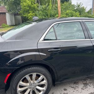 2017 Chrysler 300 LIMITED — фото 9