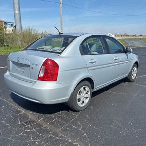 HYUNDAI ACCENT - 8