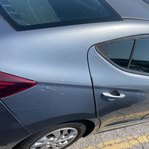 2019 Hyundai ELANTRA SE photo 7