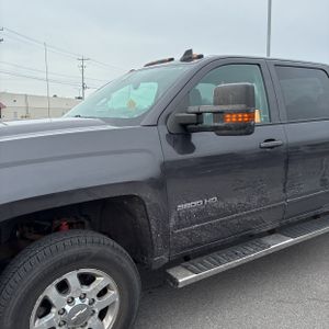 CHEVROLET SILVERADO 3500HD LT - 2