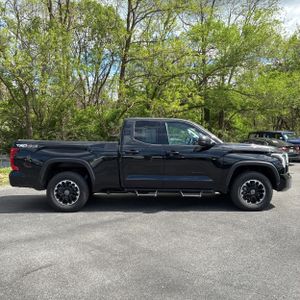TOYOTA TUNDRA - 10