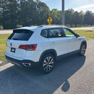 VOLKSWAGEN TAOS SE - 8