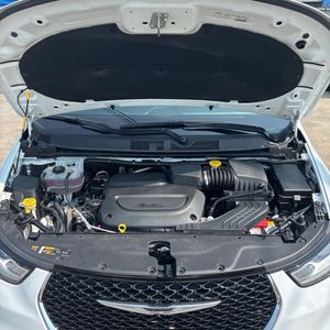 صورة 41 لـ 2025 Chrysler PACIFICA SELECT