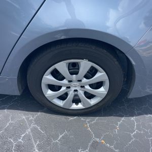 2024 Toyota COROLLA LE — миниатюра 18